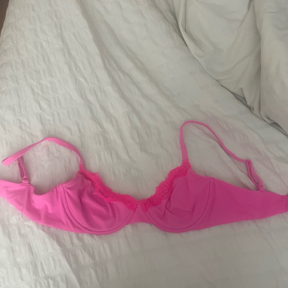 SKIMS Bra